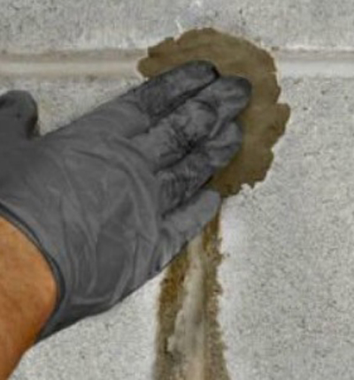 scheuren opvullen hydraulische cement
